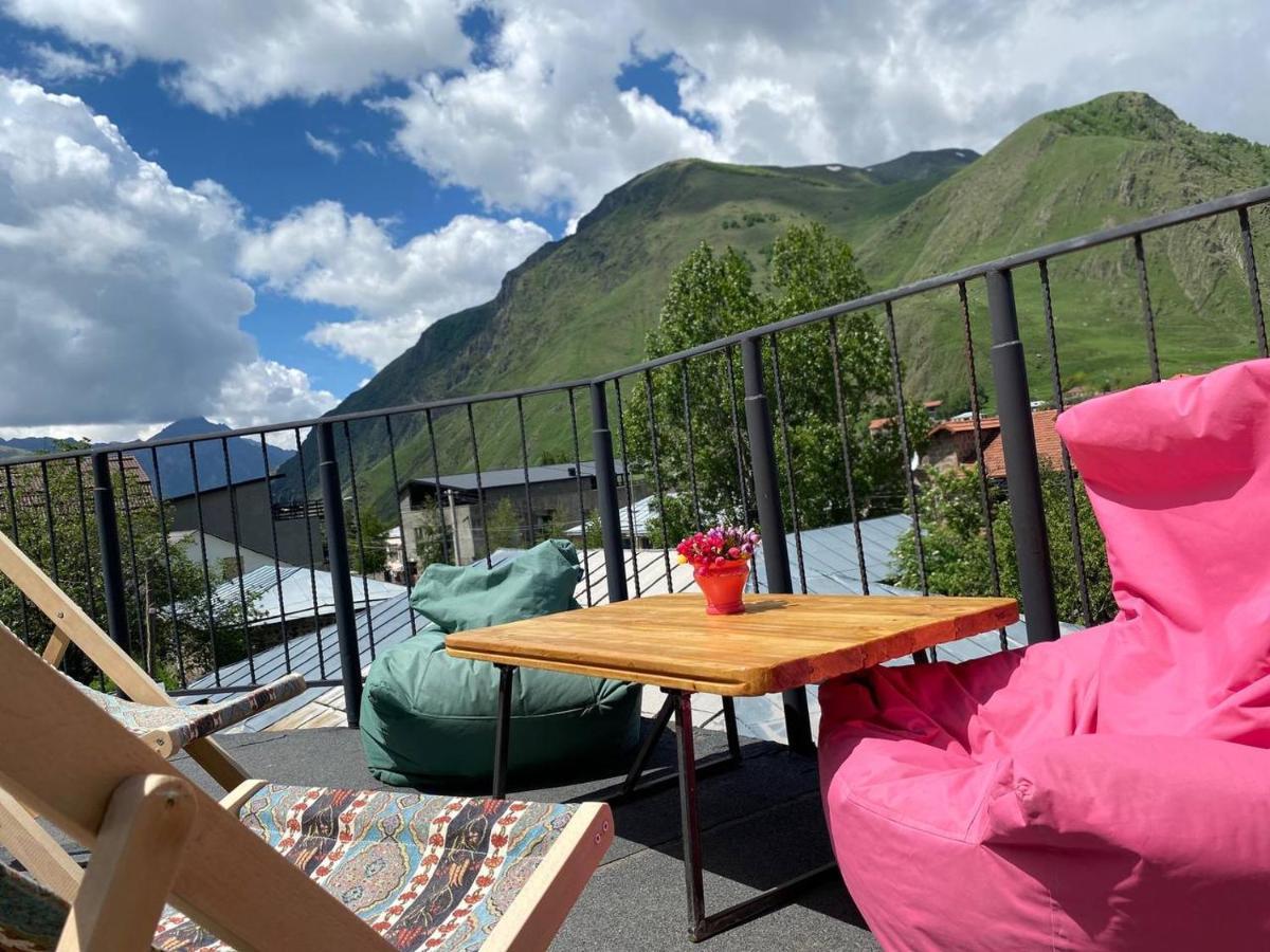 Hotel Four Season In Kazbegi Exterior foto
