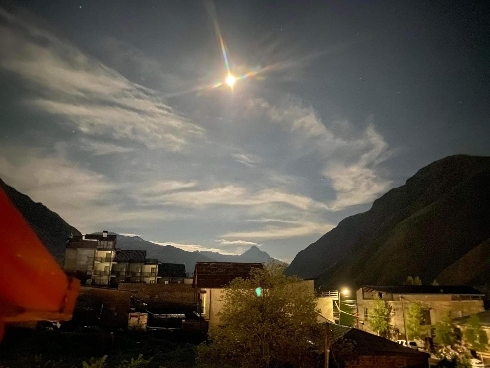 Hotel Four Season In Kazbegi Zimmer foto