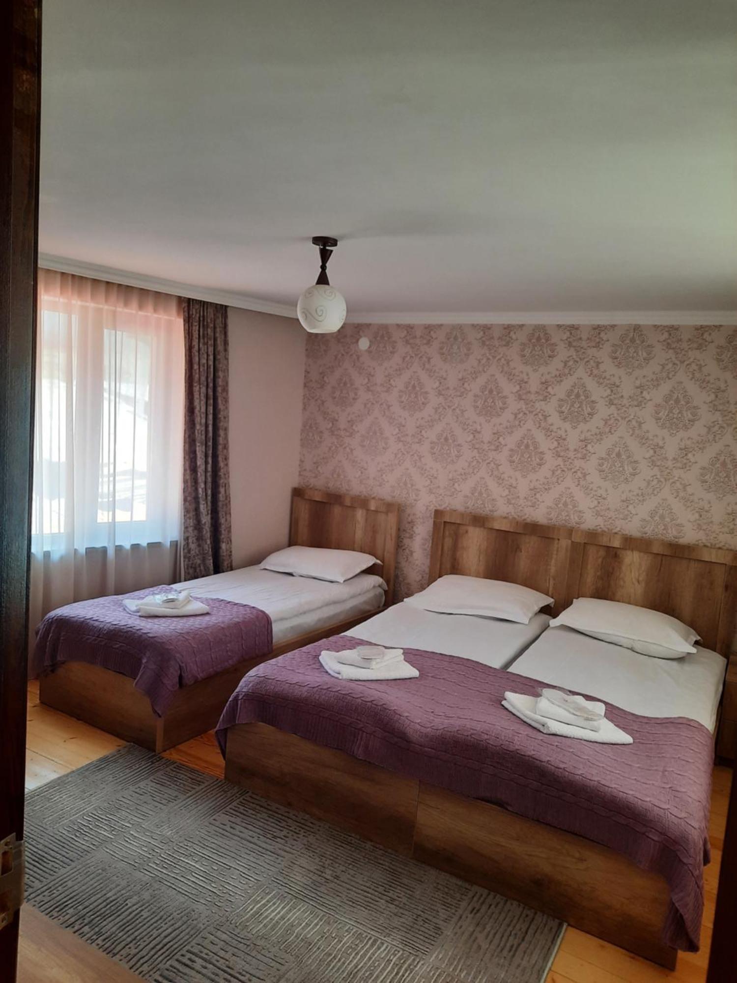 Hotel Four Season In Kazbegi Zimmer foto