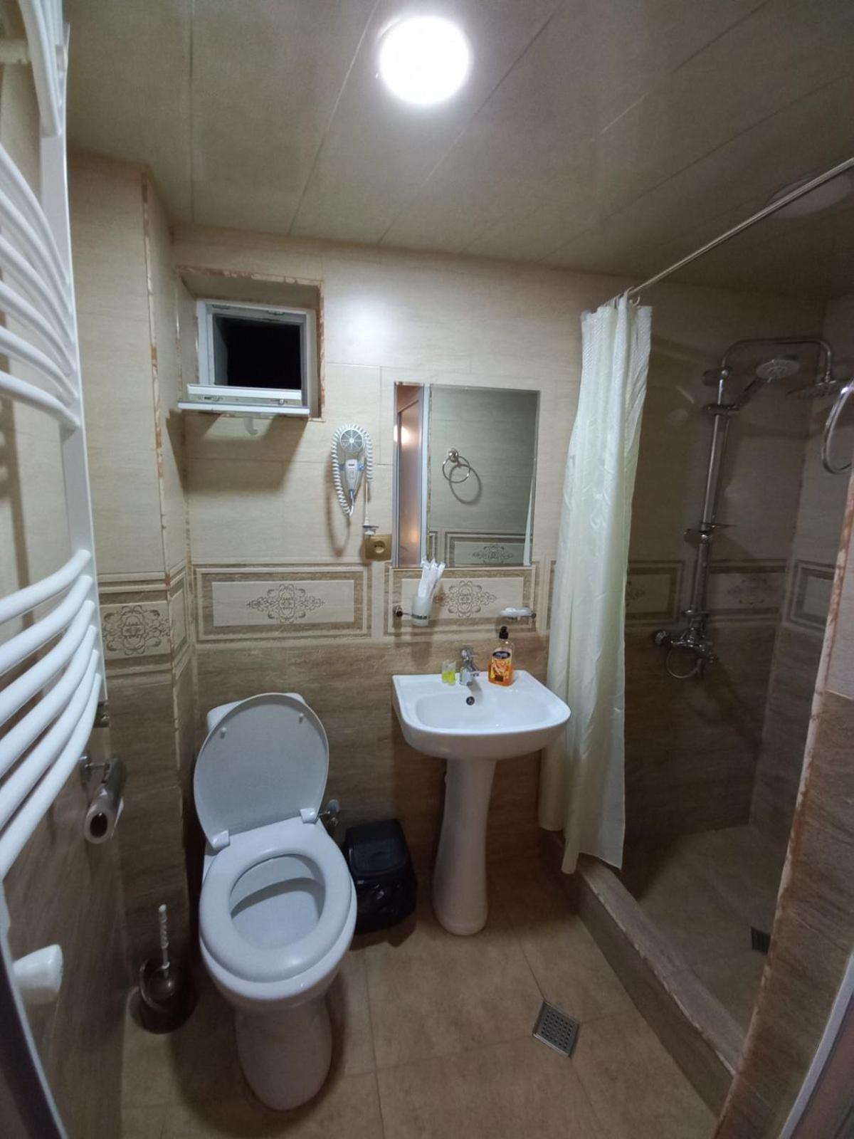 Hotel Four Season In Kazbegi Zimmer foto