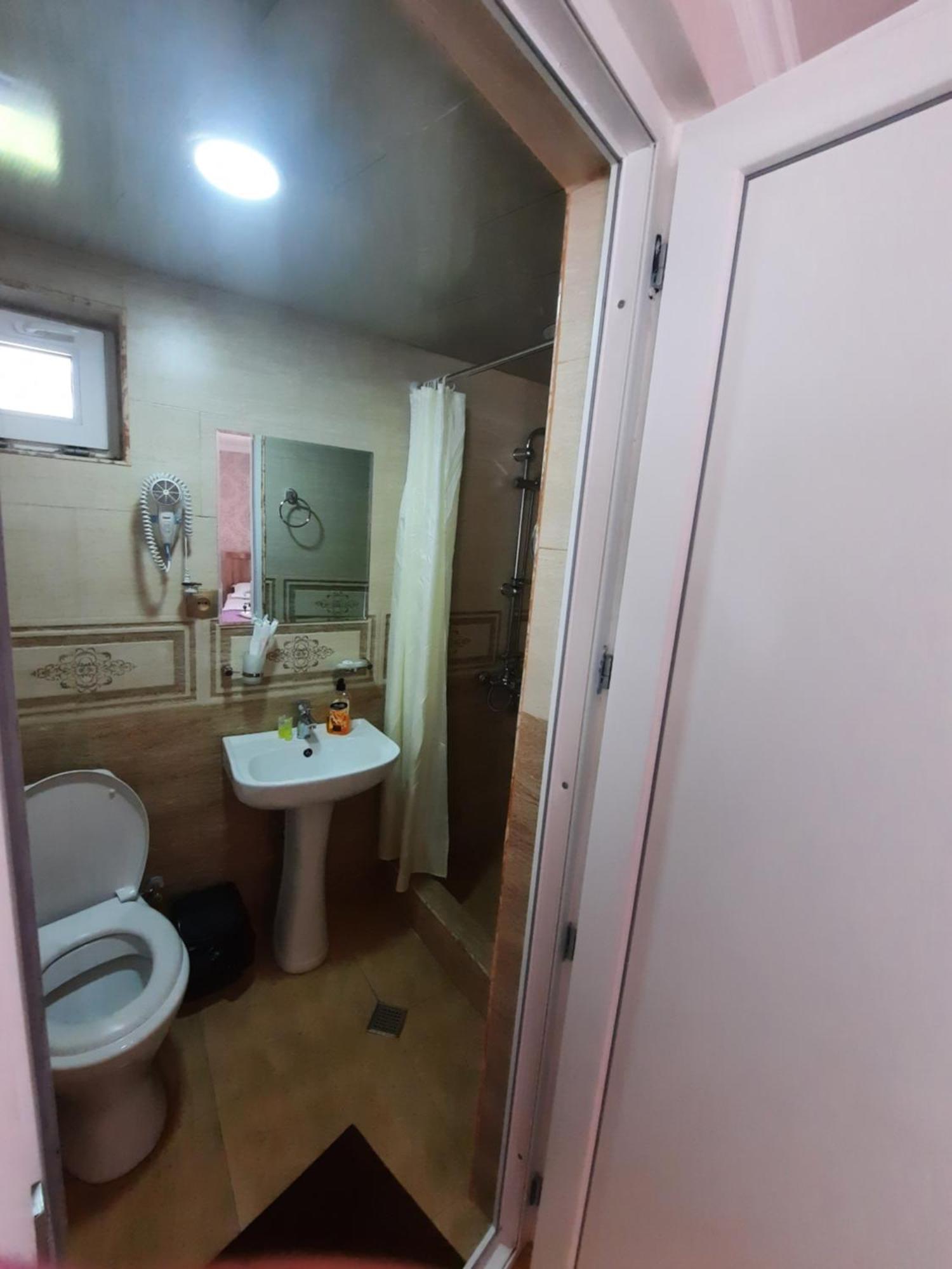 Hotel Four Season In Kazbegi Zimmer foto